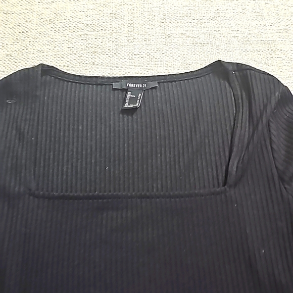 Forever 21 Cropped Sweater square neckline black size medium - Picture 2 of 8